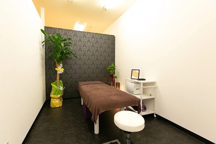 106_Esthetic Salon Ade-jyo. Adeosu